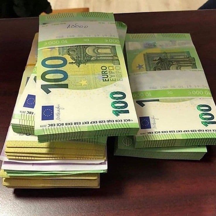 100 Euros for sale, - Image 2